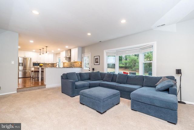 221 STEFAN PL, North Wales, PA 19454