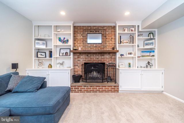 221 STEFAN PL, North Wales, PA 19454