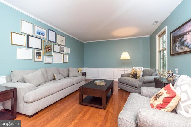 221 STEFAN PL, North Wales, PA 19454