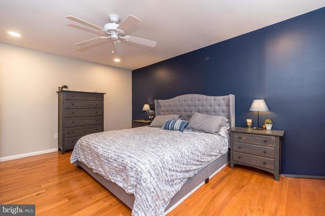 221 STEFAN PL, North Wales, PA 19454