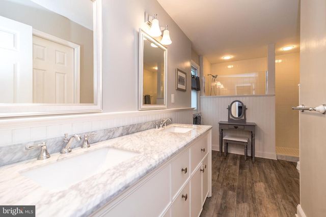 221 STEFAN PL, North Wales, PA 19454