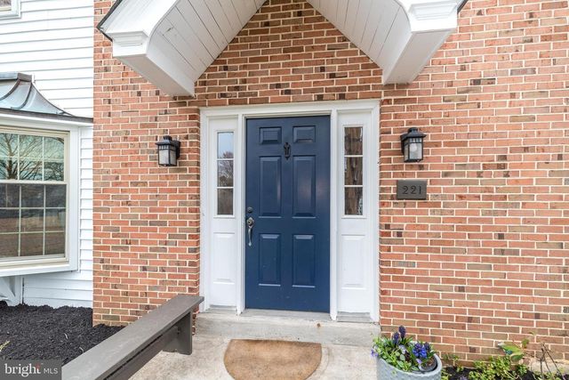 221 STEFAN PL, North Wales, PA 19454