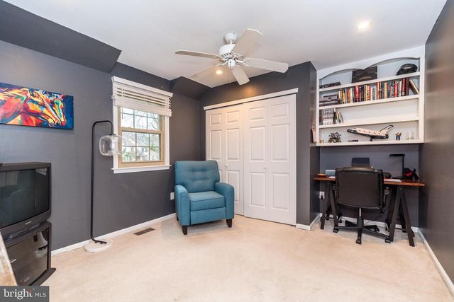 221 STEFAN PL, North Wales, PA 19454