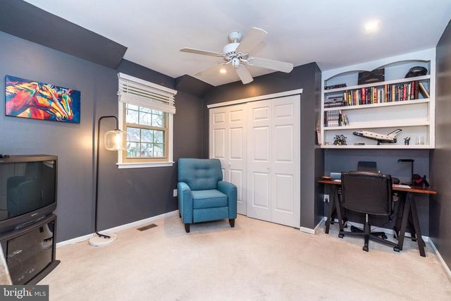 221 STEFAN PL, North Wales, PA 19454