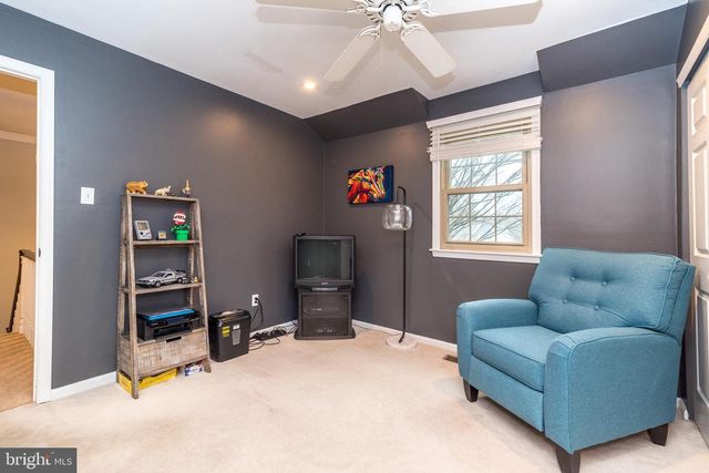 221 STEFAN PL, North Wales, PA 19454