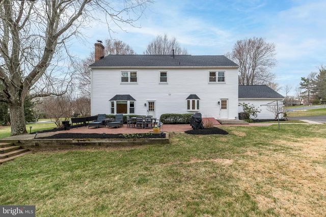 221 STEFAN PL, North Wales, PA 19454