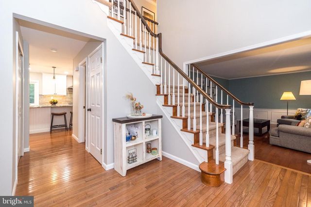 221 STEFAN PL, North Wales, PA 19454