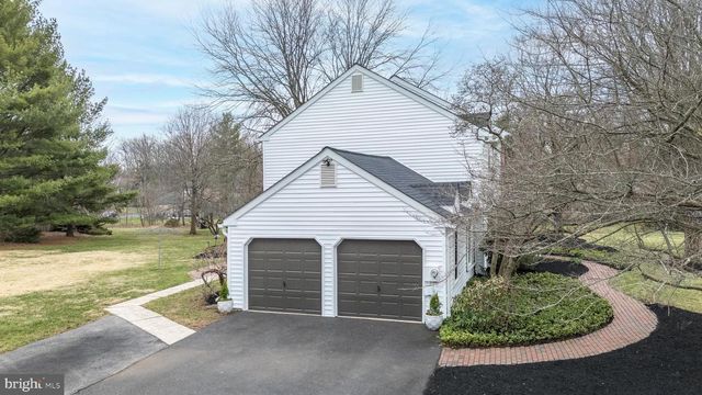 221 STEFAN PL, North Wales, PA 19454