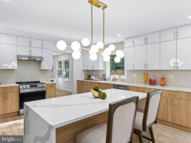 1028 OWL LN, Cherry Hill, NJ 08003