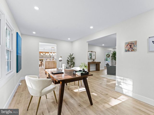 1028 OWL LN, Cherry Hill, NJ 08003