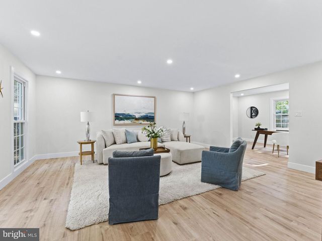 1028 OWL LN, Cherry Hill, NJ 08003