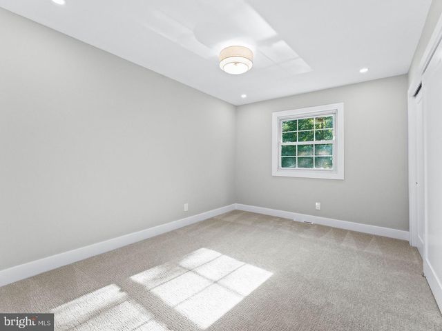 1028 OWL LN, Cherry Hill, NJ 08003