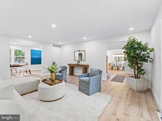 1028 OWL LN, Cherry Hill, NJ 08003