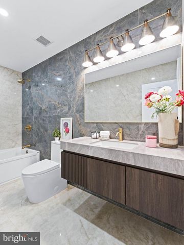 1028 OWL LN, Cherry Hill, NJ 08003