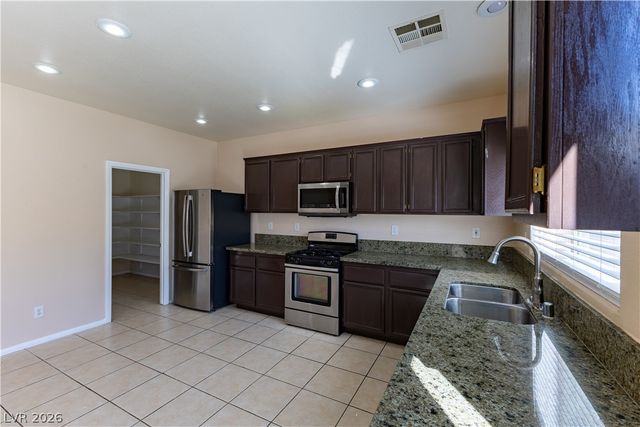 5009 Granite Creek Court, Las Vegas, NV 89131