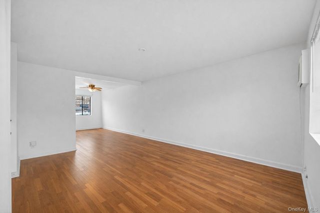 1231 E 223rd Street, Bronx, NY 10466