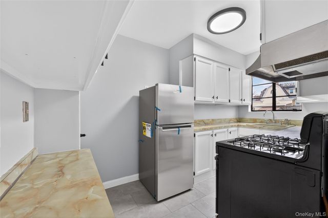 1231 E 223rd Street, Bronx, NY 10466