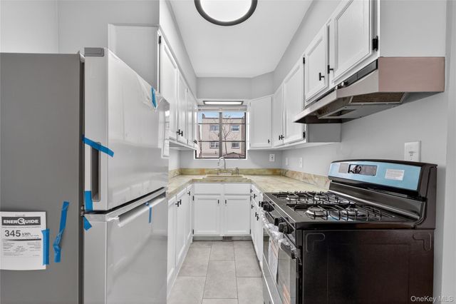 1231 E 223rd Street, Bronx, NY 10466