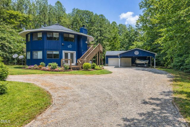 878 Anchor Drive, Bracey, VA 23919