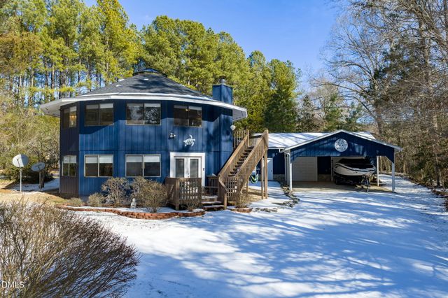 878 Anchor Drive, Bracey, VA 23919