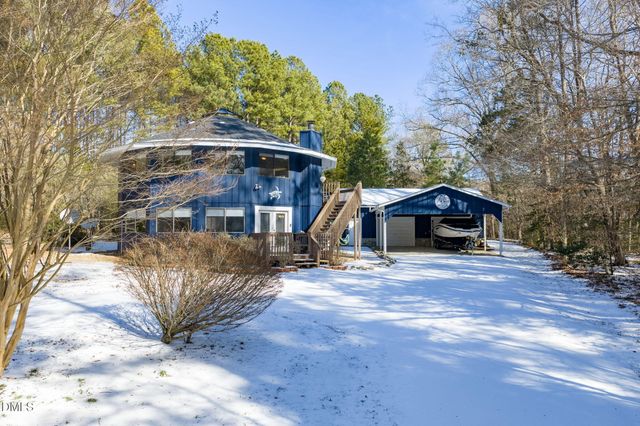 878 Anchor Drive, Bracey, VA 23919