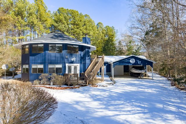 878 Anchor Drive, Bracey, VA 23919