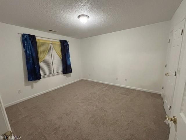 2089 Pembrooke Forest Drive, Winston-salem, NC 27106