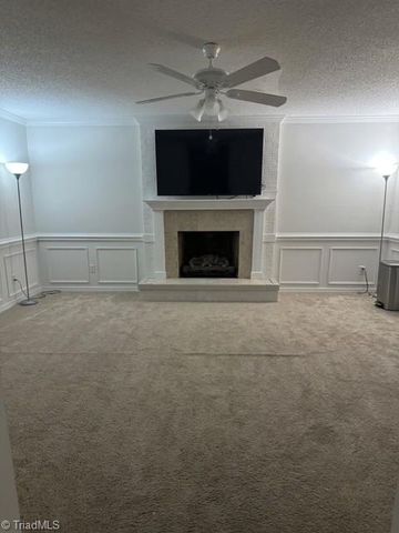 2089 Pembrooke Forest Drive, Winston-salem, NC 27106