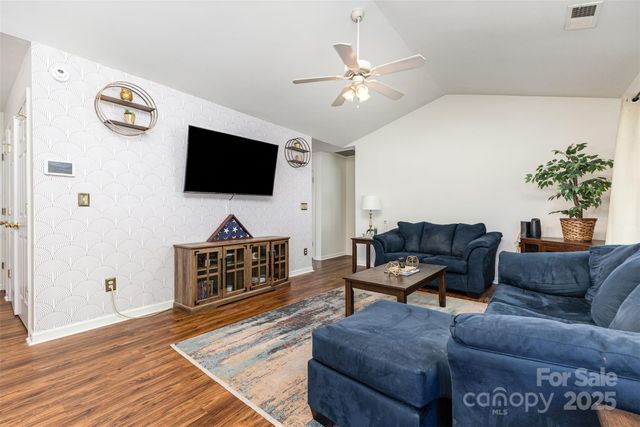 2925 Westwinds Court, Charlotte, NC 28214