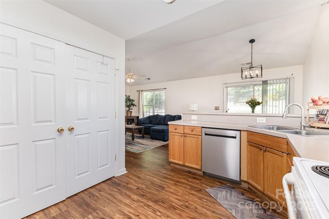 2925 Westwinds Court, Charlotte, NC 28214