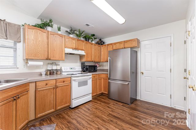 2925 Westwinds Court, Charlotte, NC 28214