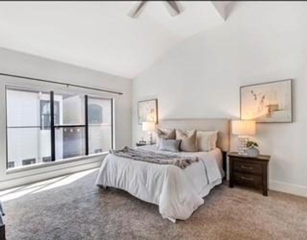 941 W 21st Street D, Houston, TX 77008