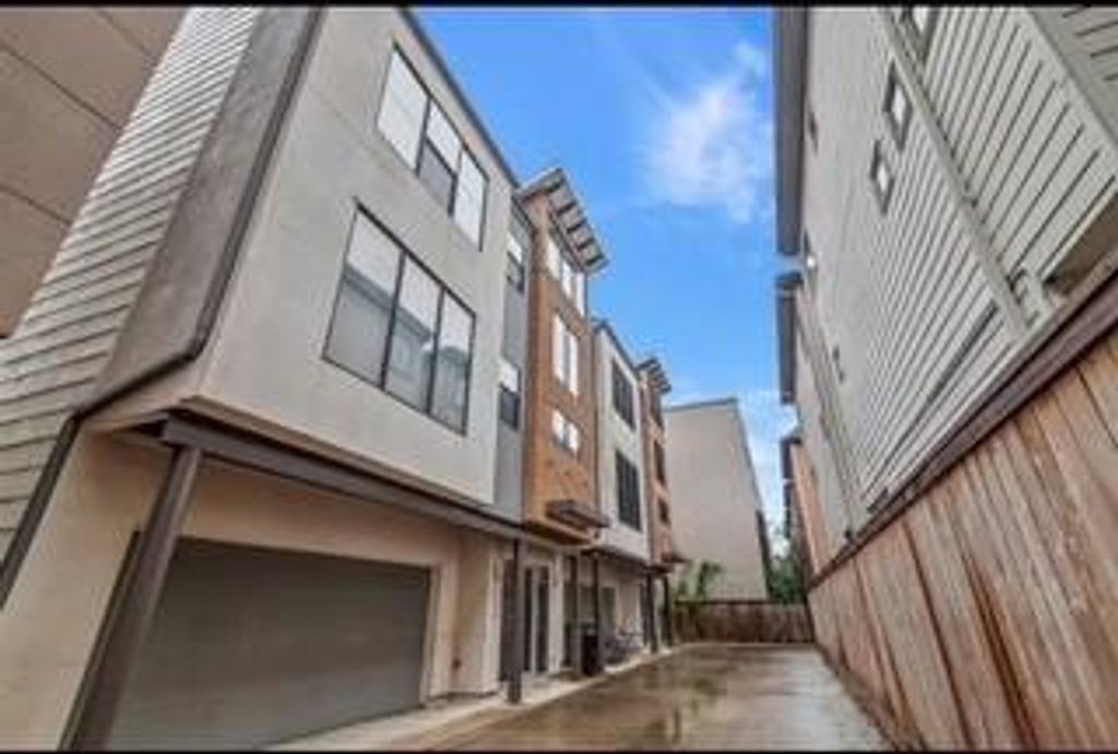 941 W 21st Street D, Houston, TX 77008