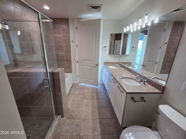 1 E LEXINGTON Avenue 701, Phoenix, AZ 85012