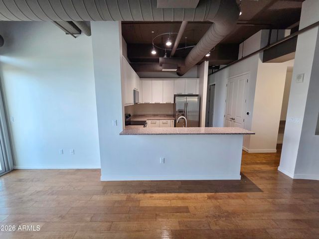 1 E LEXINGTON Avenue 701, Phoenix, AZ 85012