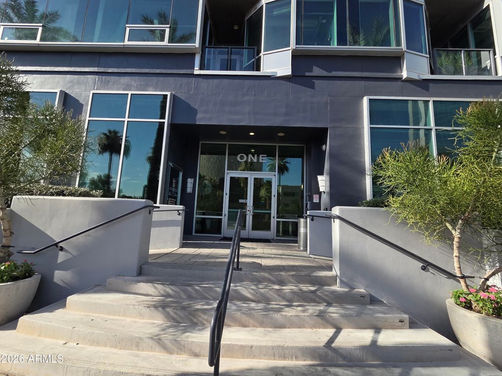 1 E LEXINGTON Avenue 701, Phoenix, AZ 85012 — photo 2