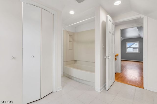 823 Pinewood Rd, Union Twp., NJ 07083