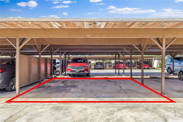 211 Kawaihae Street D1, Honolulu, HI 96825