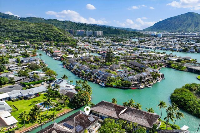 211 Kawaihae Street D1, Honolulu, HI 96825