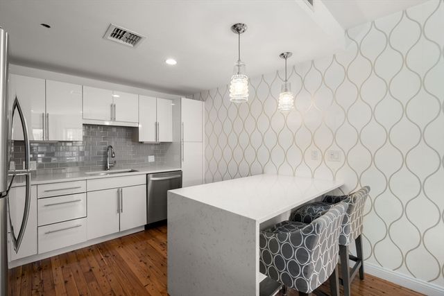 219 Shawmut Ave 1B, Boston, MA 02118