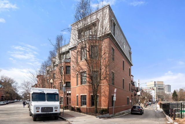 219 Shawmut Ave 1B, Boston, MA 02118