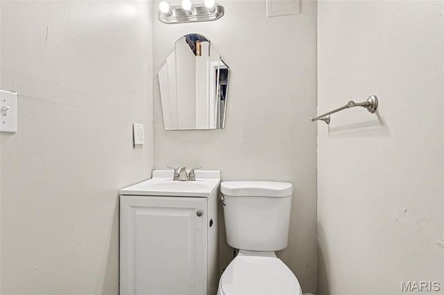 1530 Loveland Drive, Florissant, MO 63031