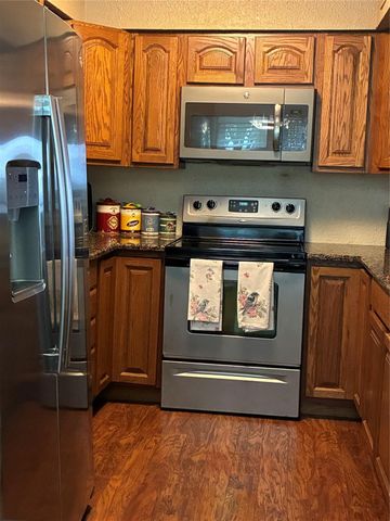 3220 69th Street K4, Galveston, TX 77551