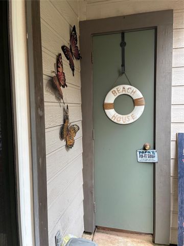 3220 69th Street K4, Galveston, TX 77551