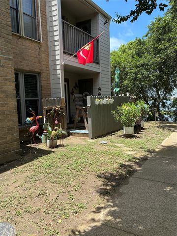 3220 69th Street K4, Galveston, TX 77551
