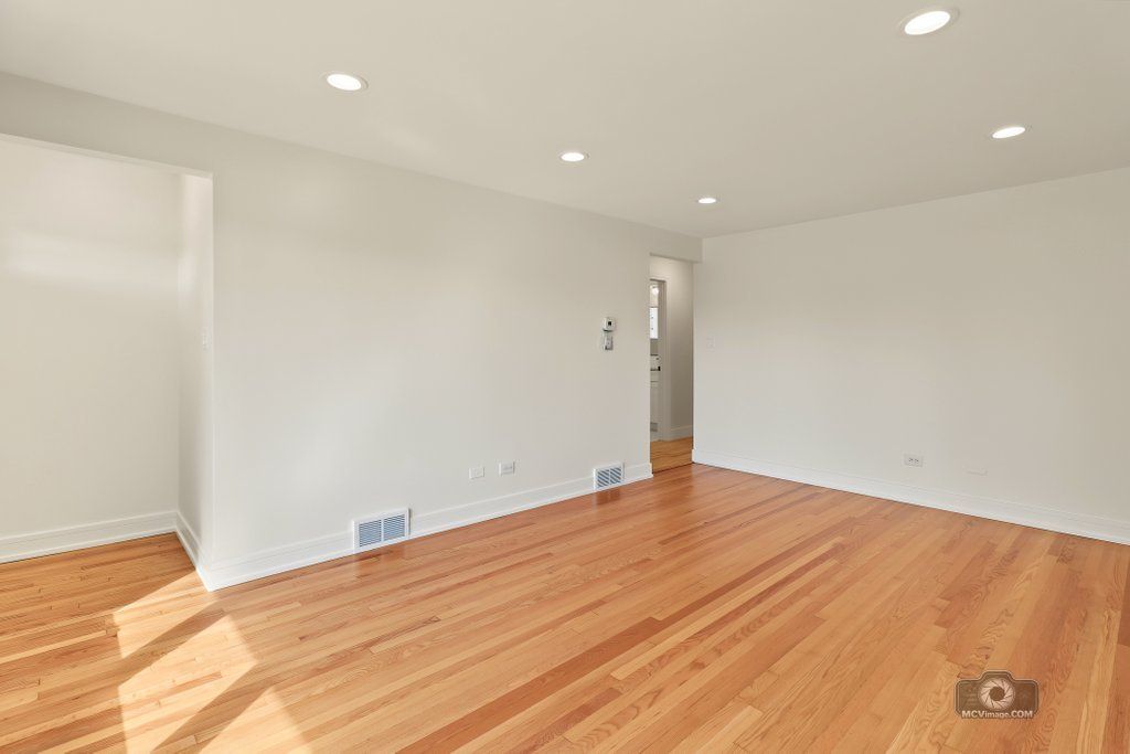 7925 Natchez Avenue, Burbank, IL 60459 — photo 3