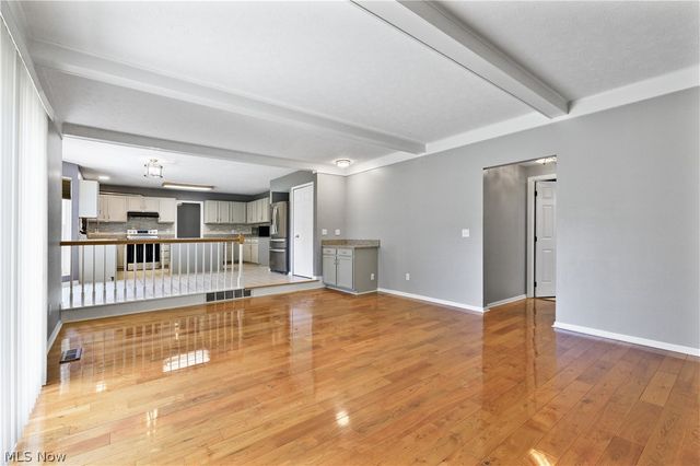 16993 Walnut Creek Drive, Strongsville, OH 44149