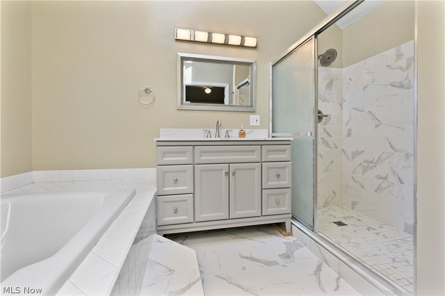 16993 Walnut Creek Drive, Strongsville, OH 44149