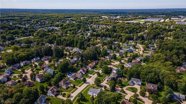 16993 Walnut Creek Drive, Strongsville, OH 44149