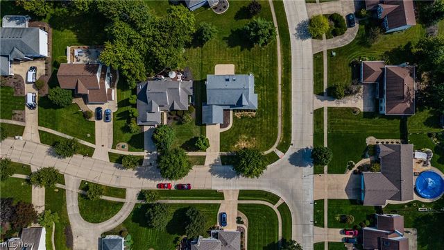 16993 Walnut Creek Drive, Strongsville, OH 44149